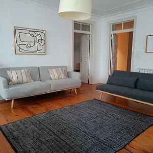 Stunning Near Chiado Apartamento