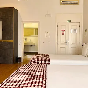 4* Gasthof Casa Do Bairro By Shiadu